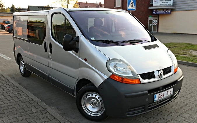 Renault Trafic cena 27900 przebieg: 260000, rok produkcji 2004 z Gostynin małe 667